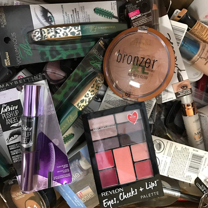 100 PIECE LOT - ASSORTED BRAND NAME COSMETICS LOT